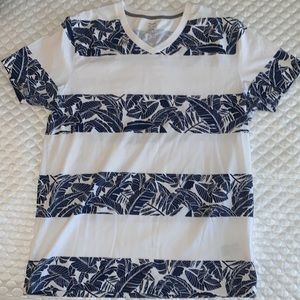 Tropical Design, Old Navy Medium size shirt. Worn under 10x